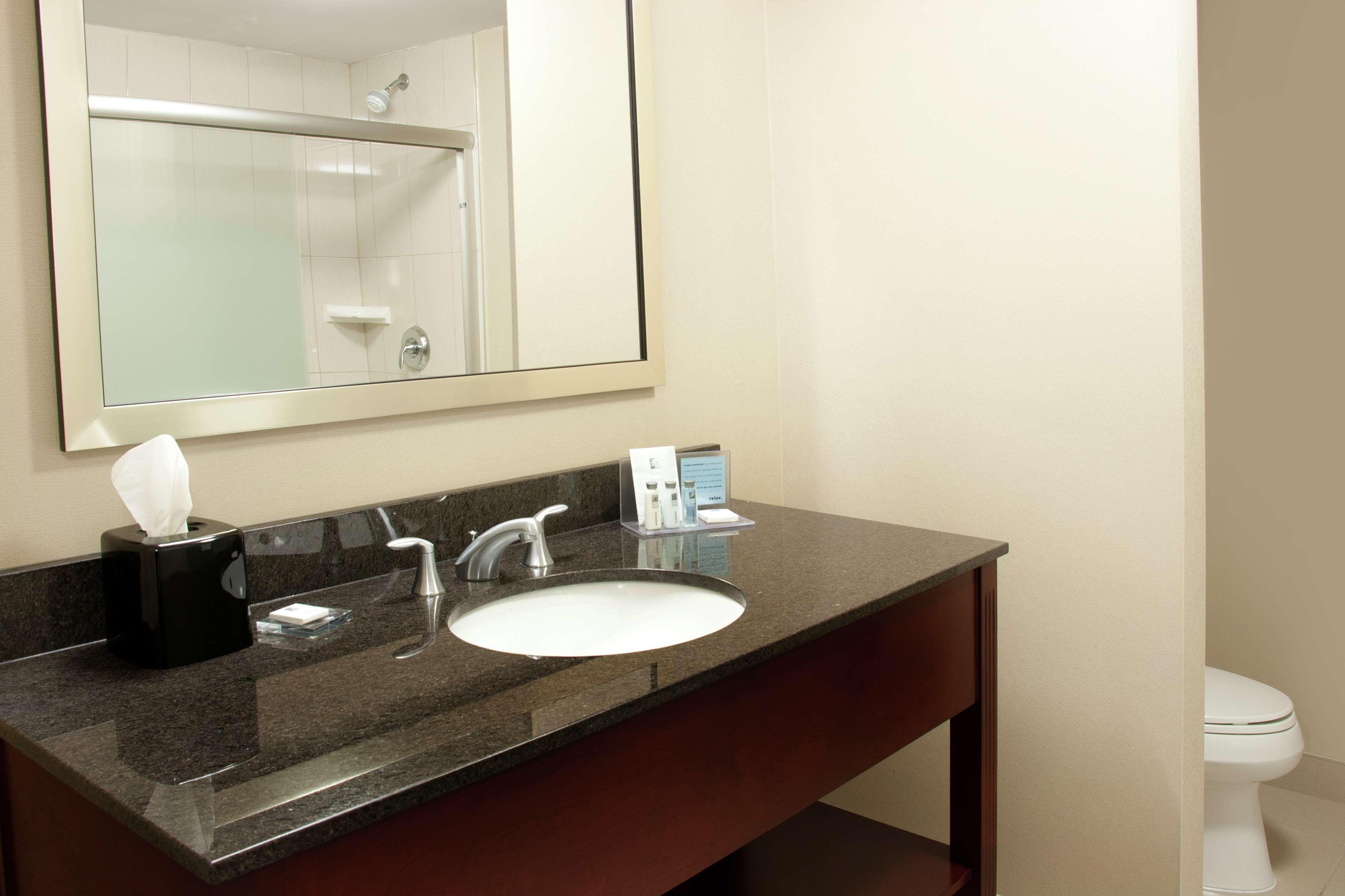 Hampton Inn By Hilton Brampton - Toronto Dış mekan fotoğraf