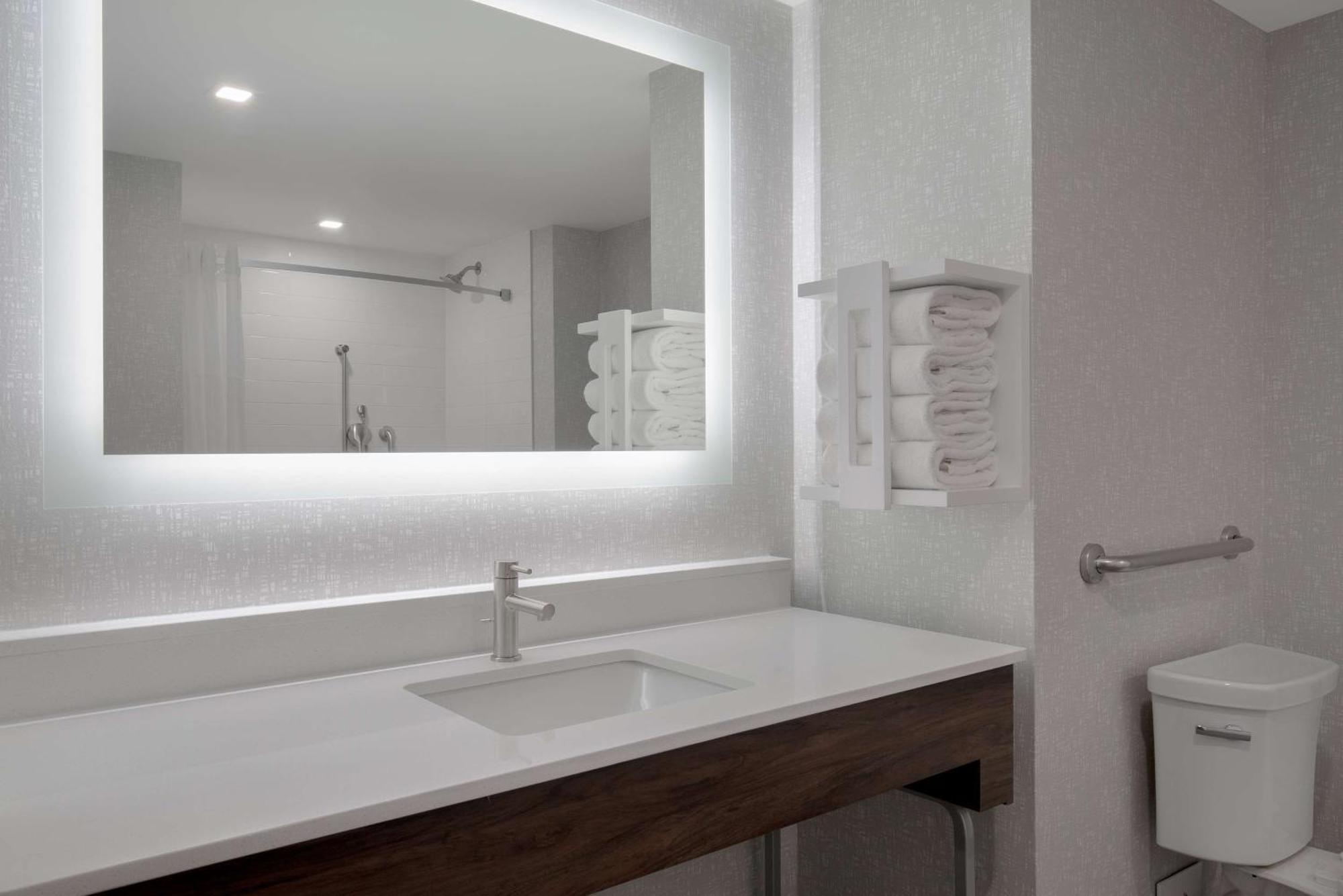 Hampton Inn By Hilton Brampton - Toronto Dış mekan fotoğraf